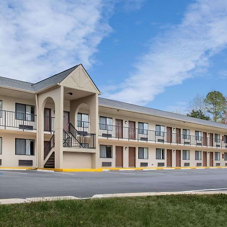 Super 8 By Wyndham Burlington Nc Motel Eksteriør bilde