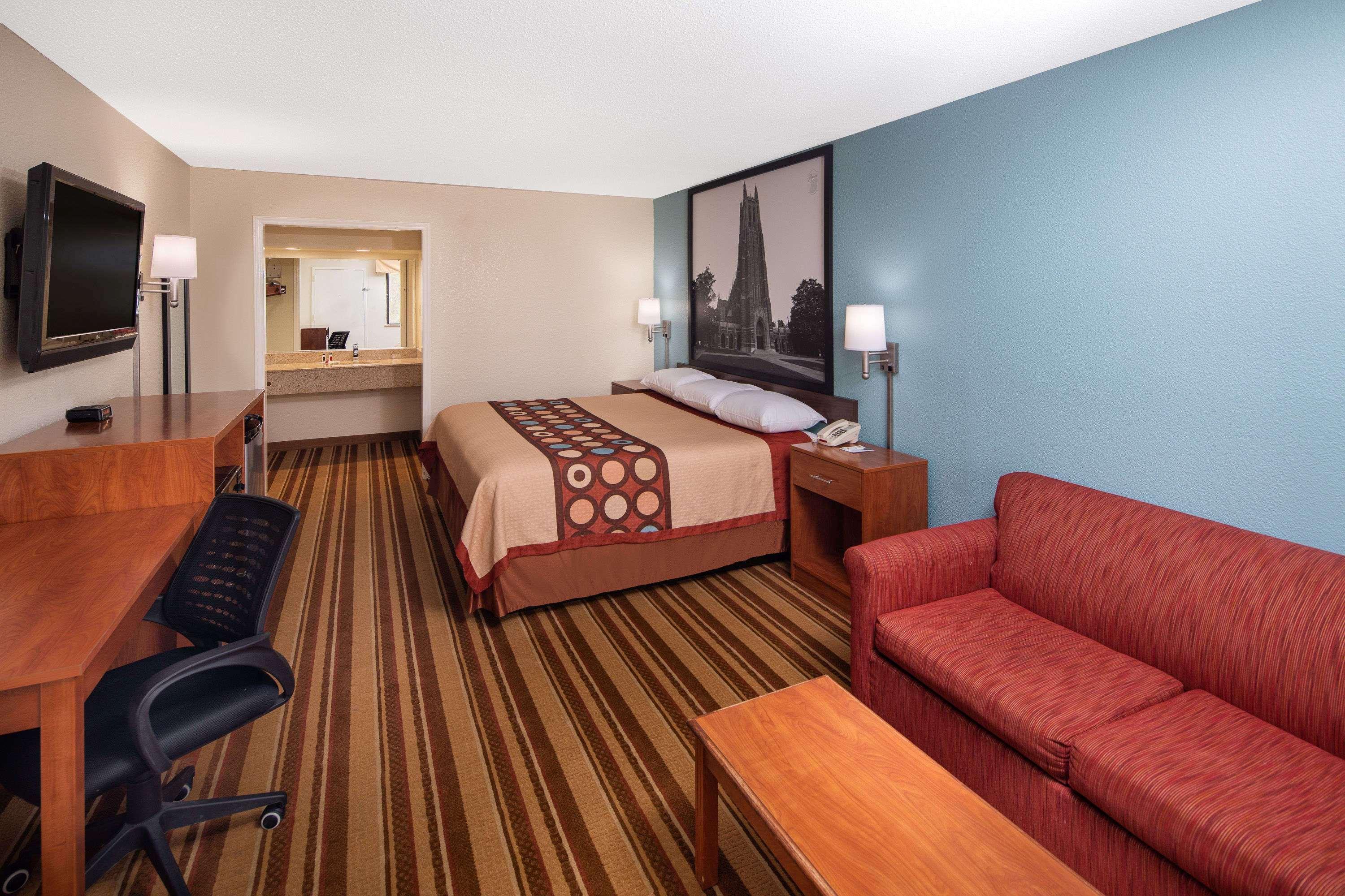 Super 8 By Wyndham Burlington Nc Motel Eksteriør bilde